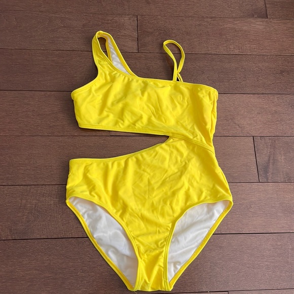 SHEIN Other - 5/$25 SHEIN yellow bathing suit